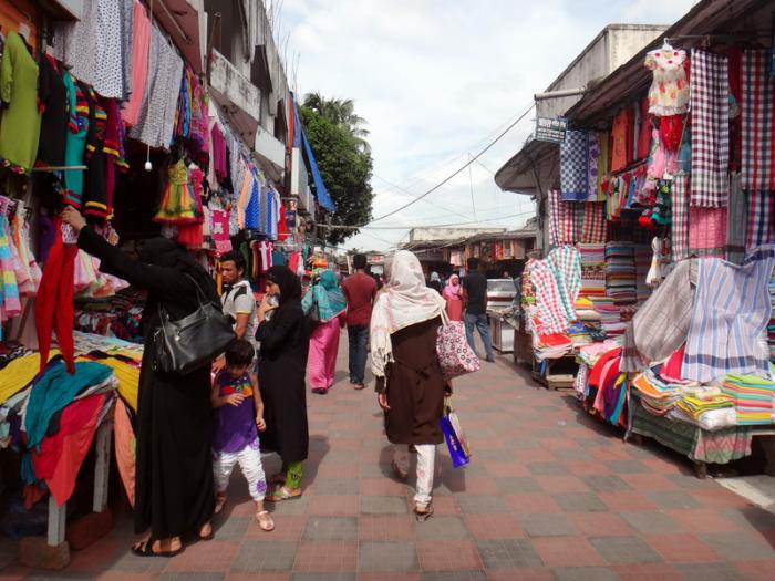 Shopping at New Market in Dhaka