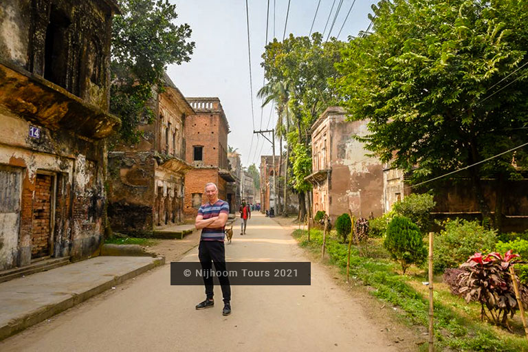 Brian Warnke at abandoned city Panam Nagar in Bangladesh