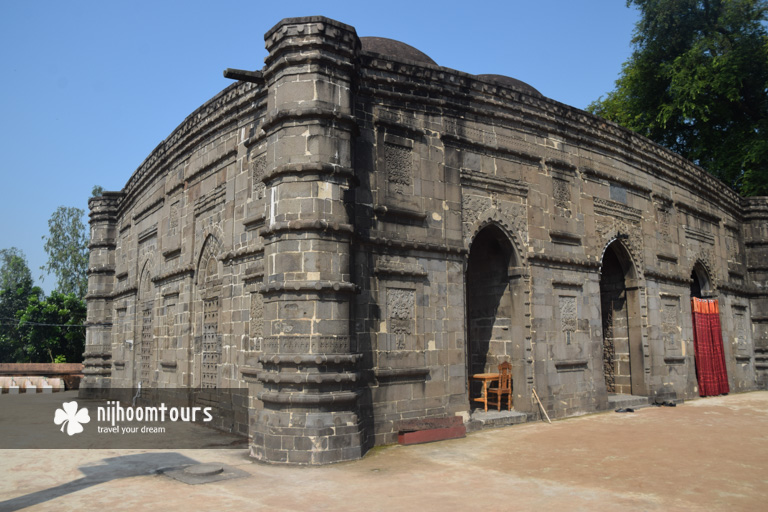 Kusumba Mosque at Naogaon. Number eight on our list of the best archaeological sites in Bangladesh.
